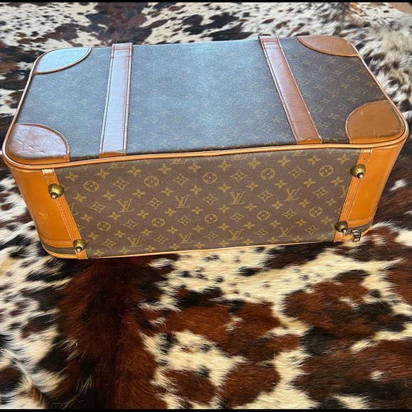 **SOLD**. LOUIS VUITTON 1980 vintage suitcase AUTHENTIC - Picture 3 of 8